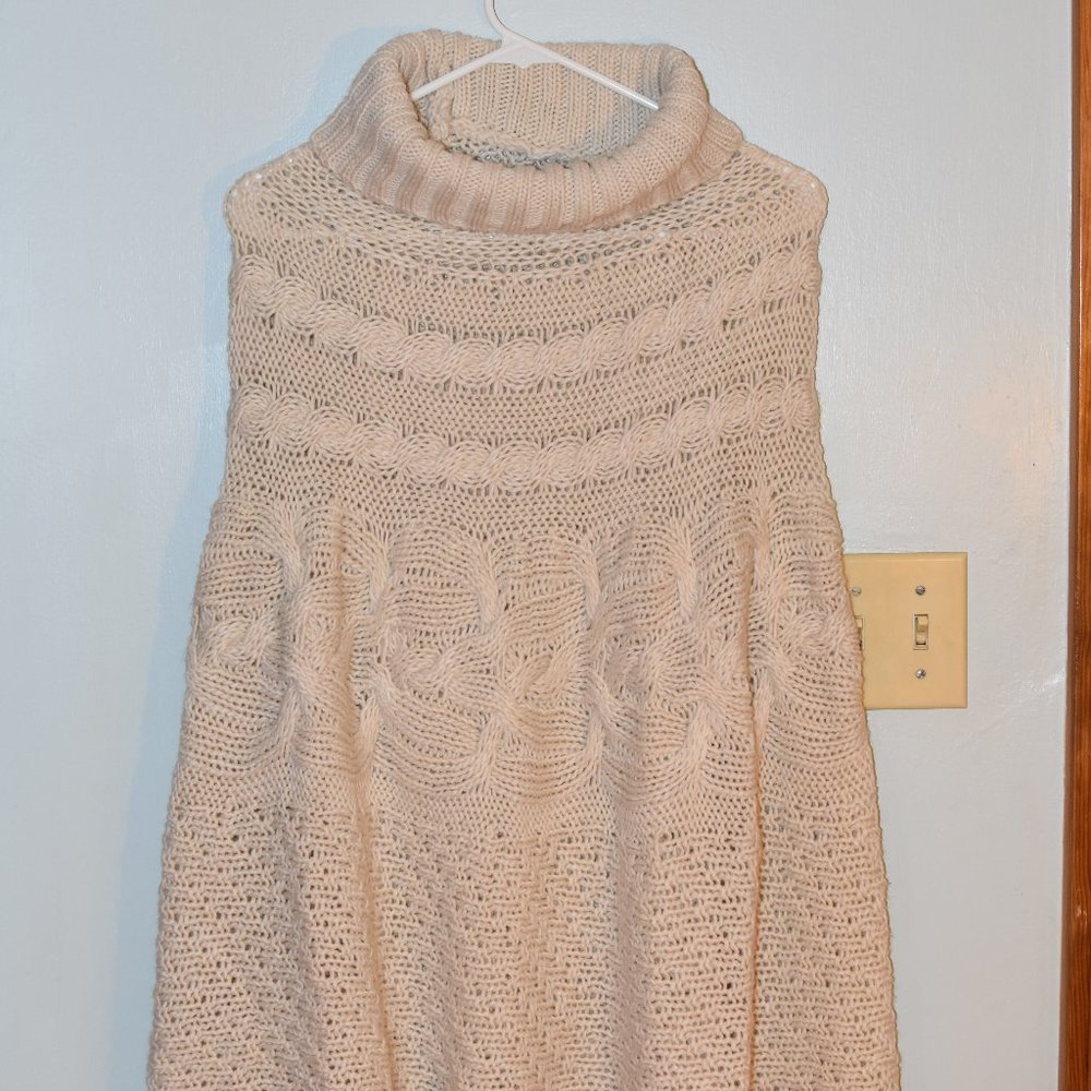 NWT Knit Cowl Neck Poncho, no size